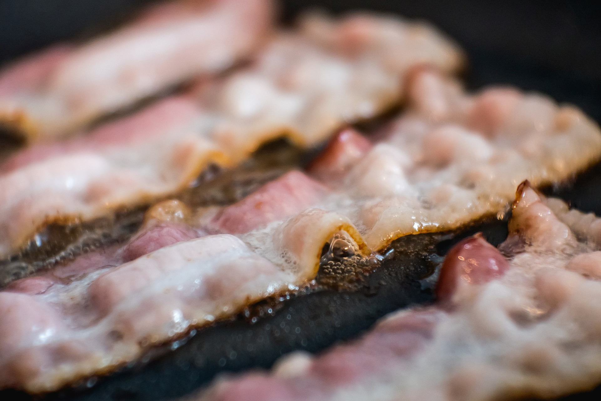 slanina-przenje-pixabay.jpg