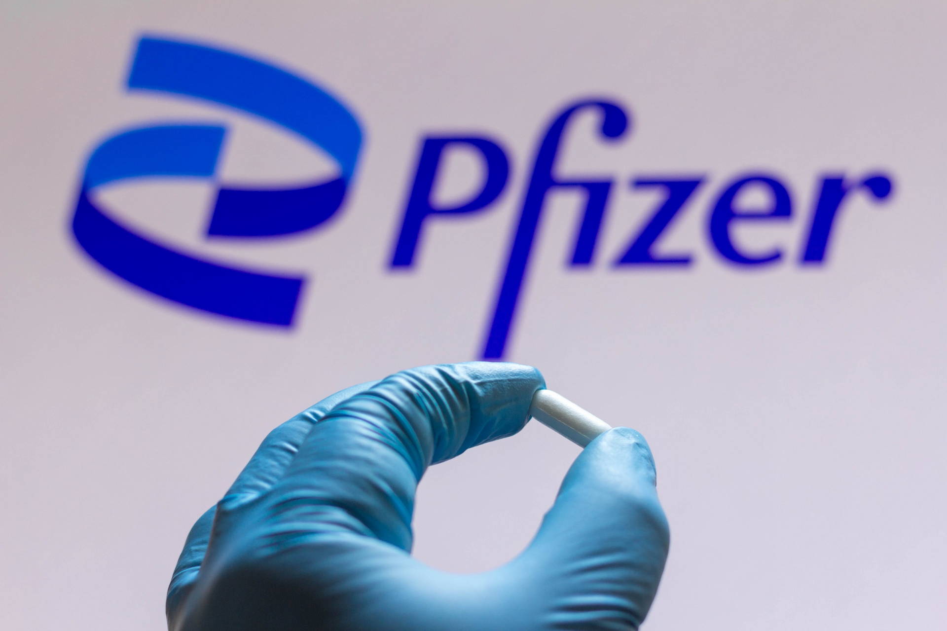 pfizer-kapsula-pilula-shutterstock.jpg
