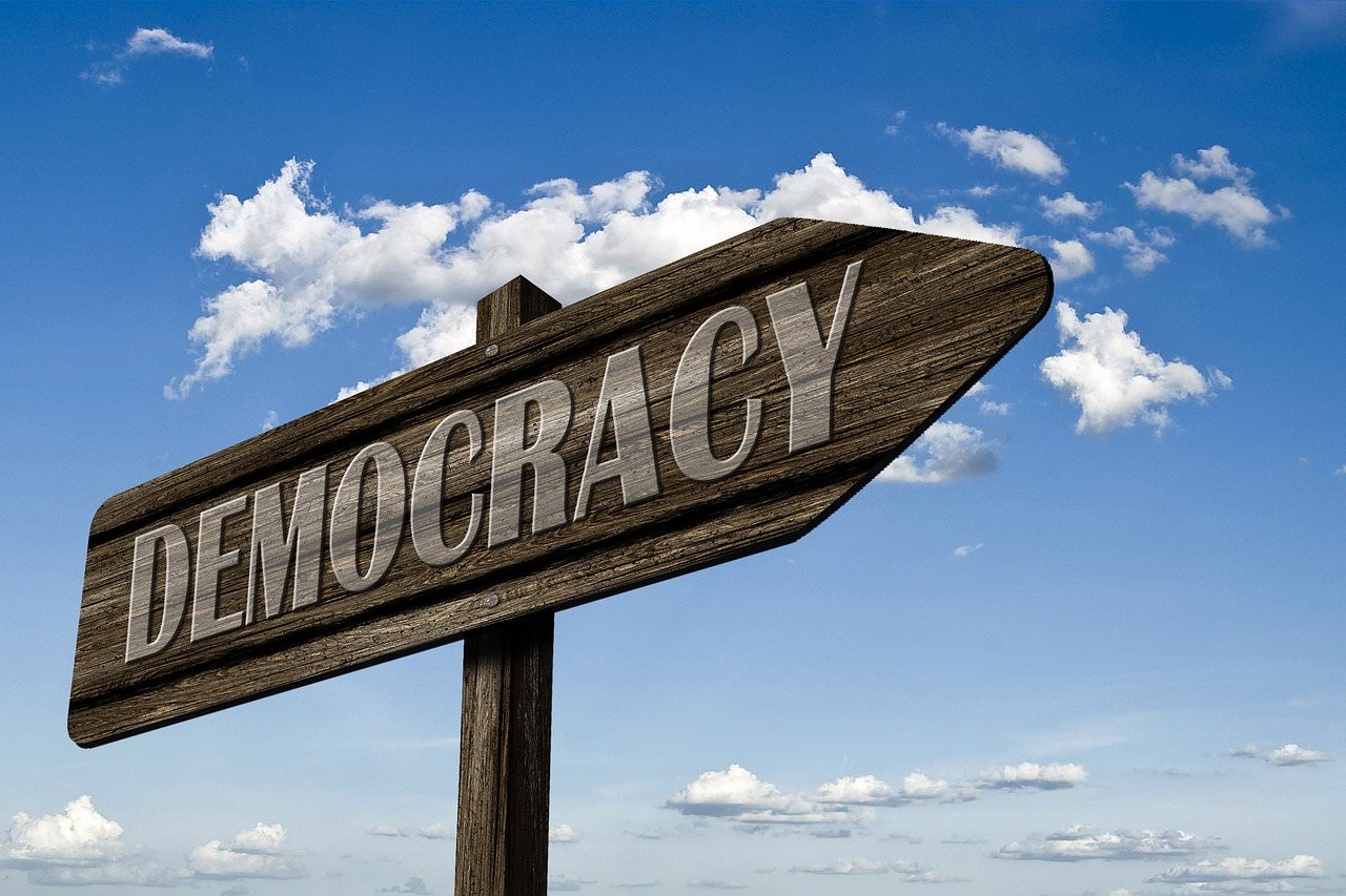 demokratija-pixabay.jpg