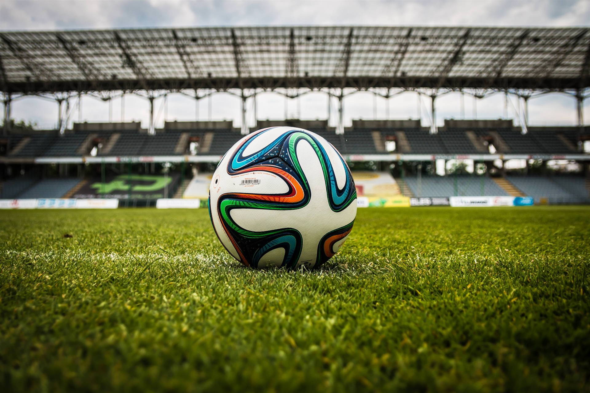 fudbal-nogomet-lopta-fotopixabay.jpg