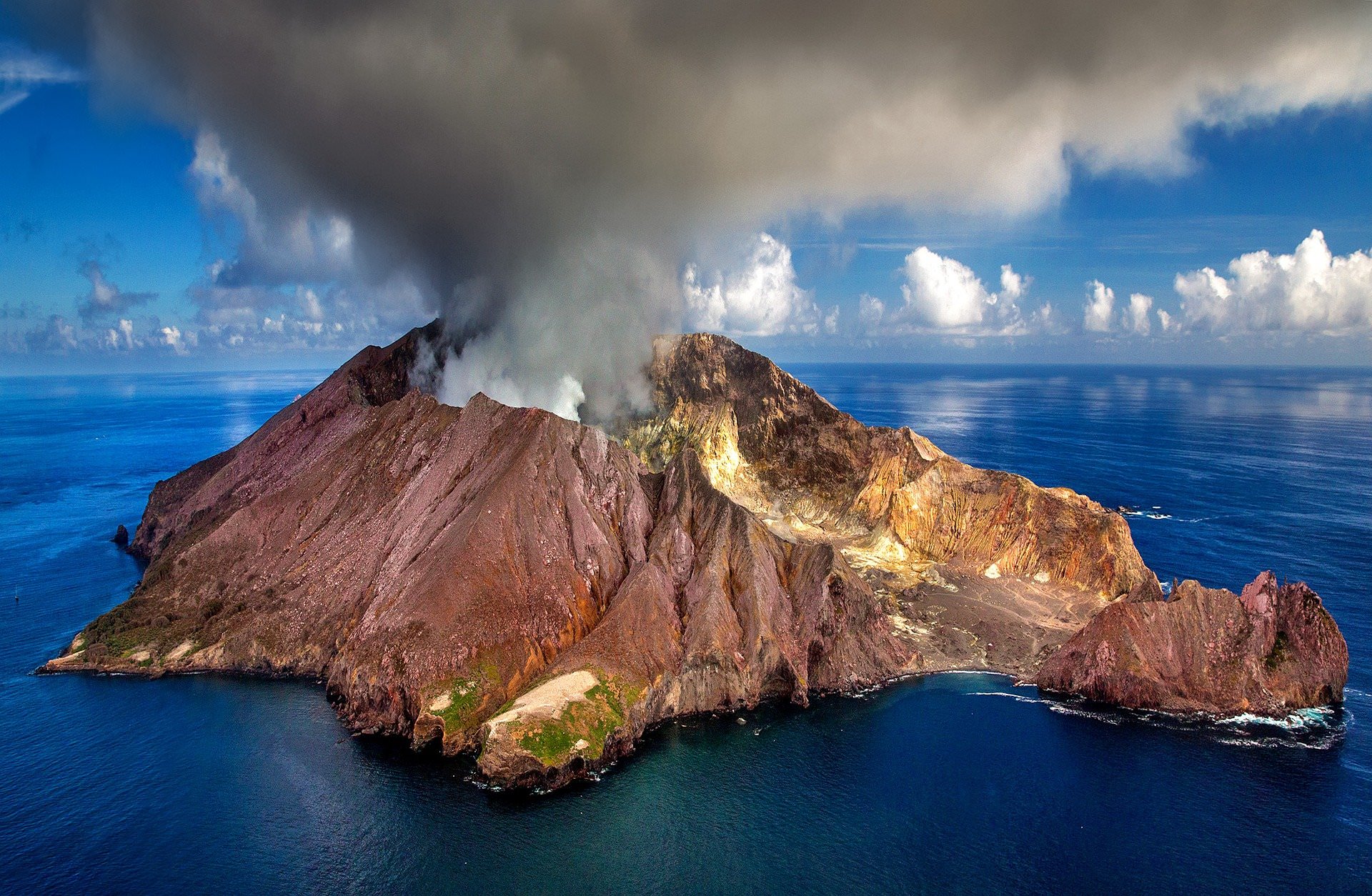 vulkan-erupcija-pixabay.jpg