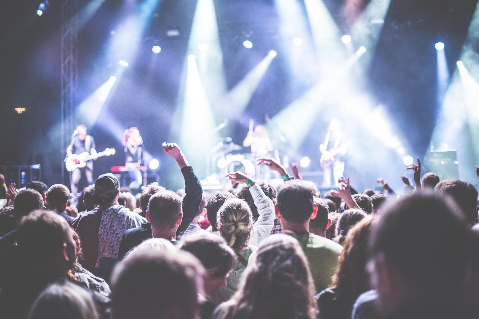 zabava-party-koncert-pixabay.jpg