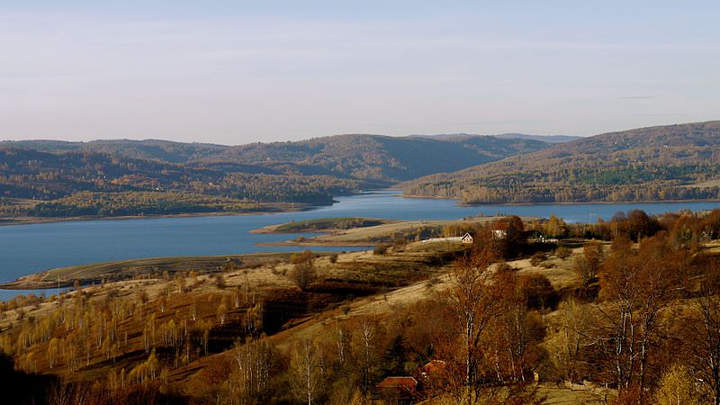 vlasinsko-jezero-wikimedia.jpg