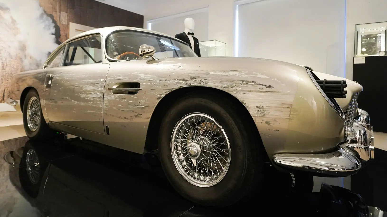 Aston Martin_Džejms Bond_James_aukcija_Foto Reuters (1)-1664456964276.webp