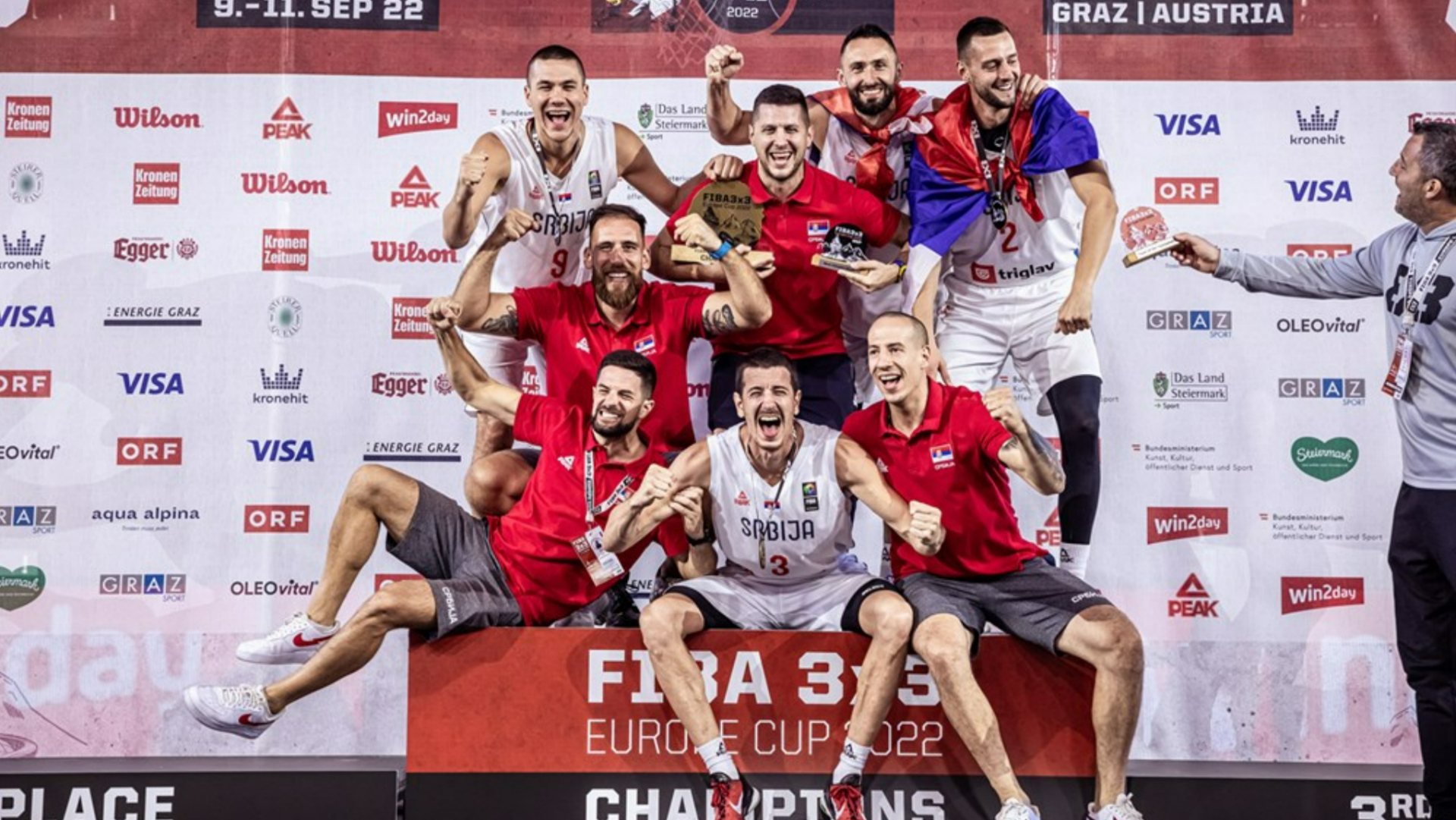 Basketaši Srbije prvaci Evrope .jpg