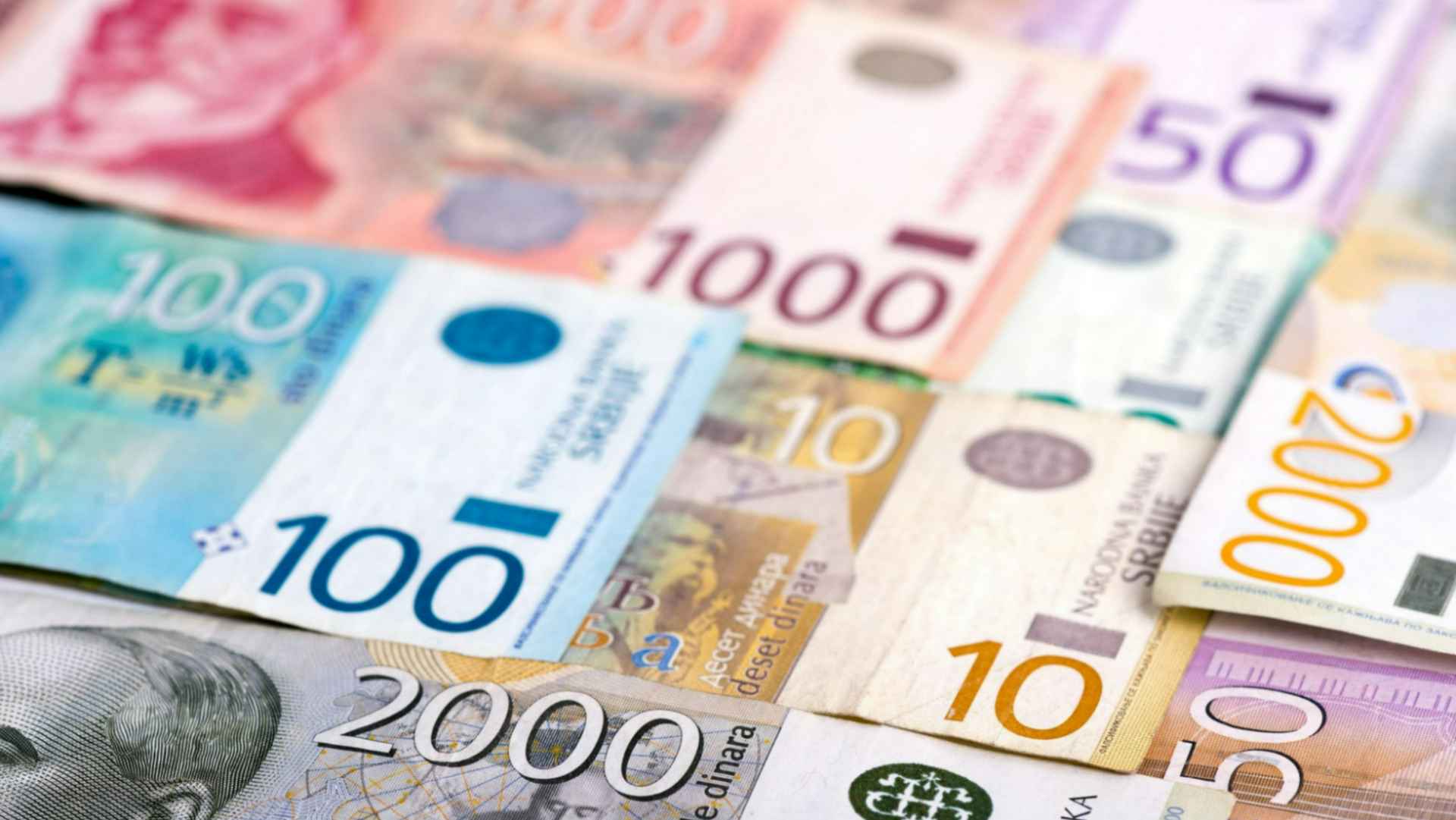 dinari zarada plata pixabay.jpg