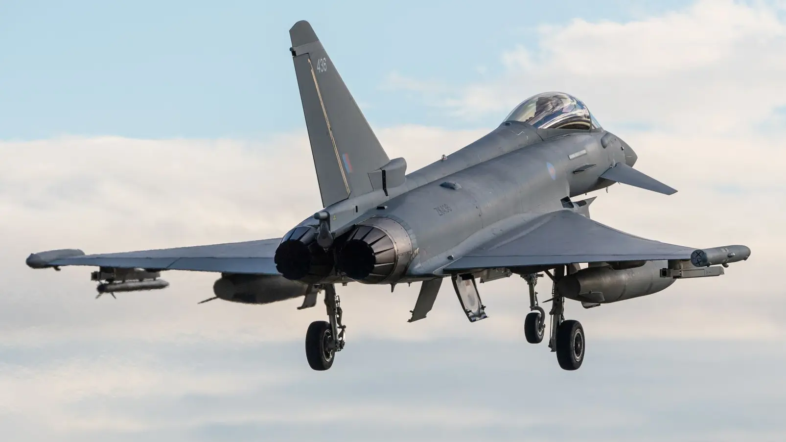 Jurofajter tajfun_Eurofighter Typhoon_Britansko vazduhoplovstvo_RAF_Foto Reuters-1666104244513.webp
