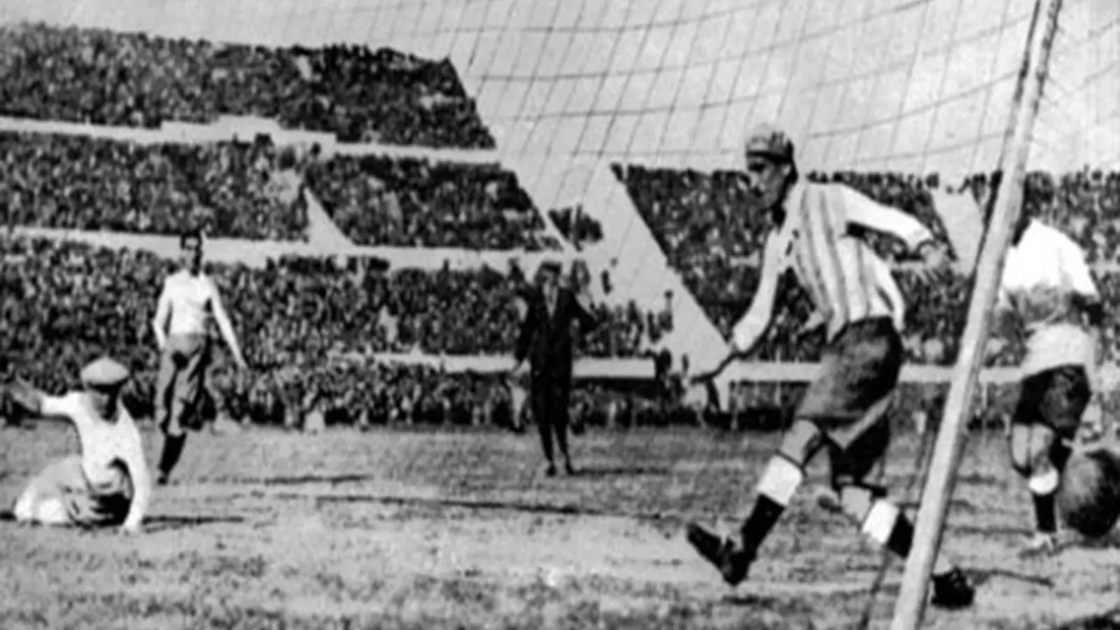 Urugvaj 1930 Finale_FIFA-1667110394368.webp
