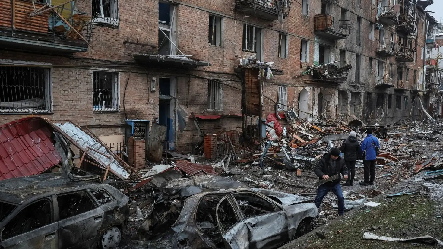 Višgorod_Ukrajina_granatiranje_pogođene zgrade_Foto Reuters-1669365042827.webp