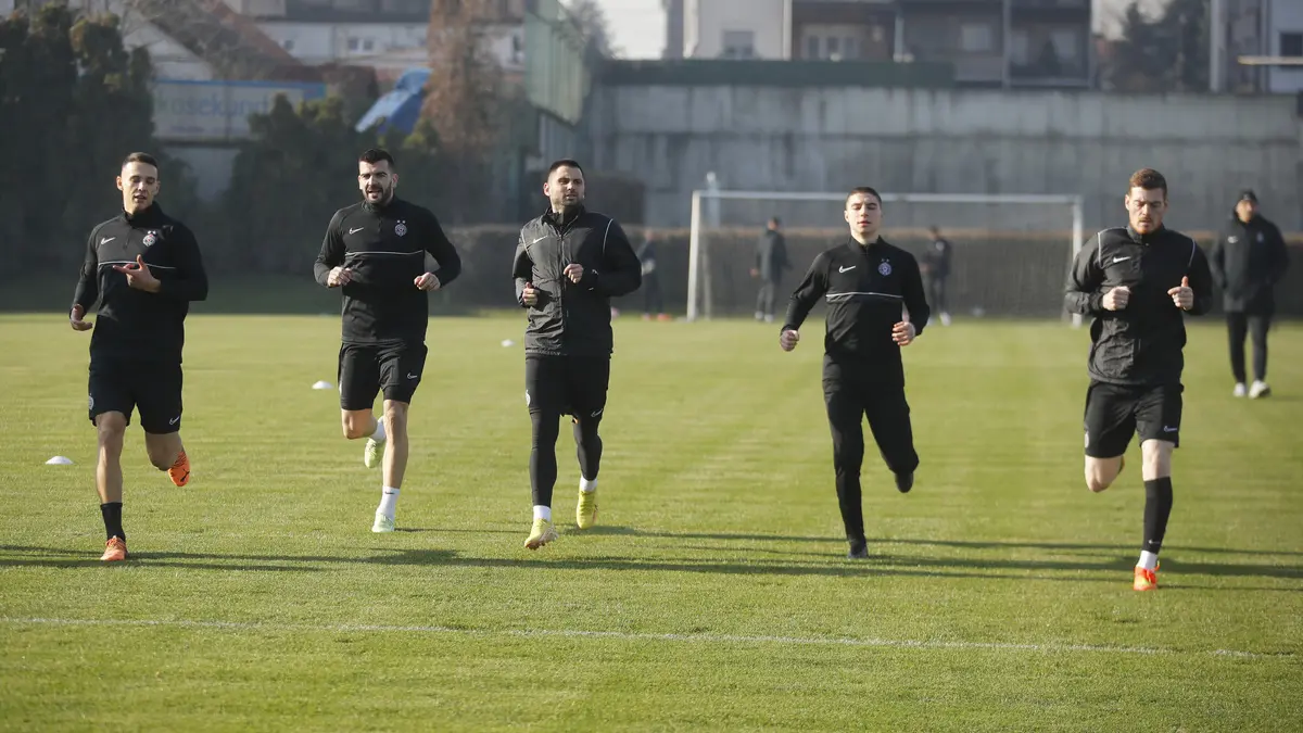 FK Partizan trening-63a2fee0c08ce.webp