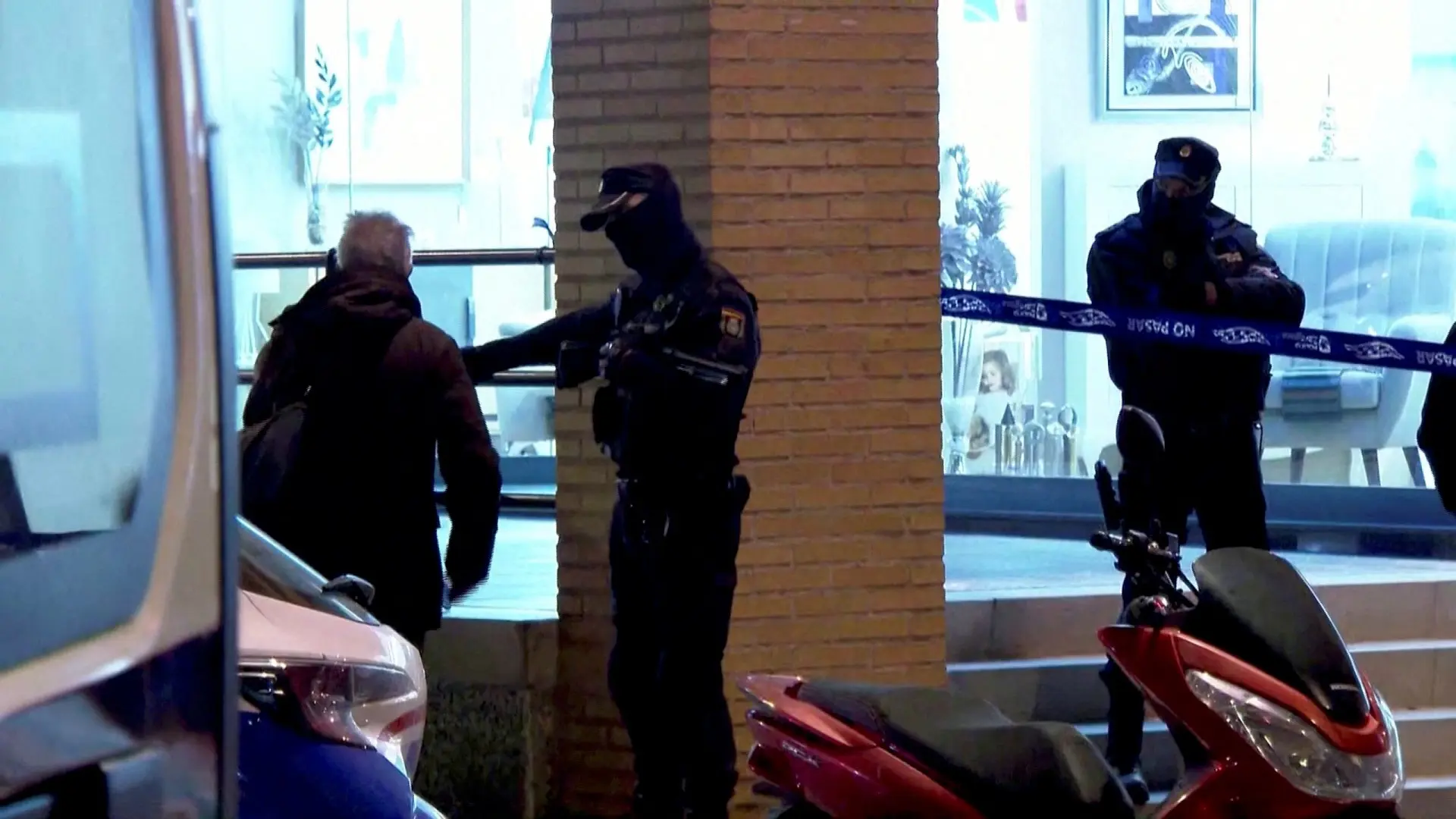 Zaragoza Španija Španjolska policija pismo bomba_Reuters-638871424c4a1.webp