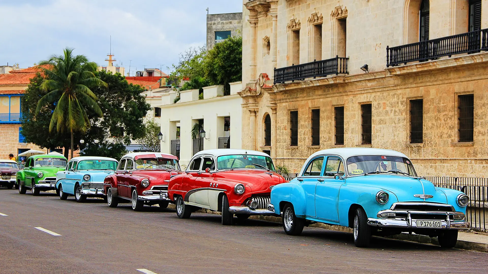 Stari automobili_oldtajmeri_Kuba_Havana_Foto Pixabay-63f7cc89cc5b9.webp