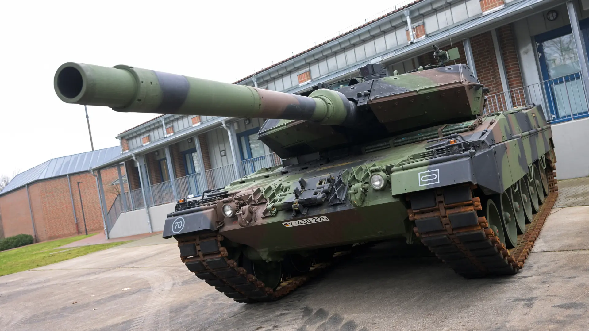 Leopard 2_tenk_Foto Reuters (1)-6403465408a77.webp