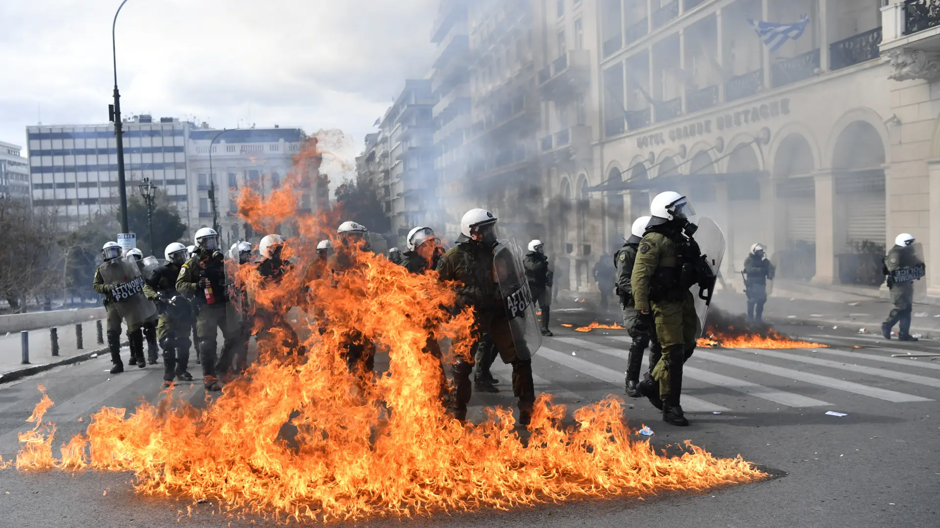 grčka demonstracije AP PhotoMichael Varaklas)-641328efaae8b.webp