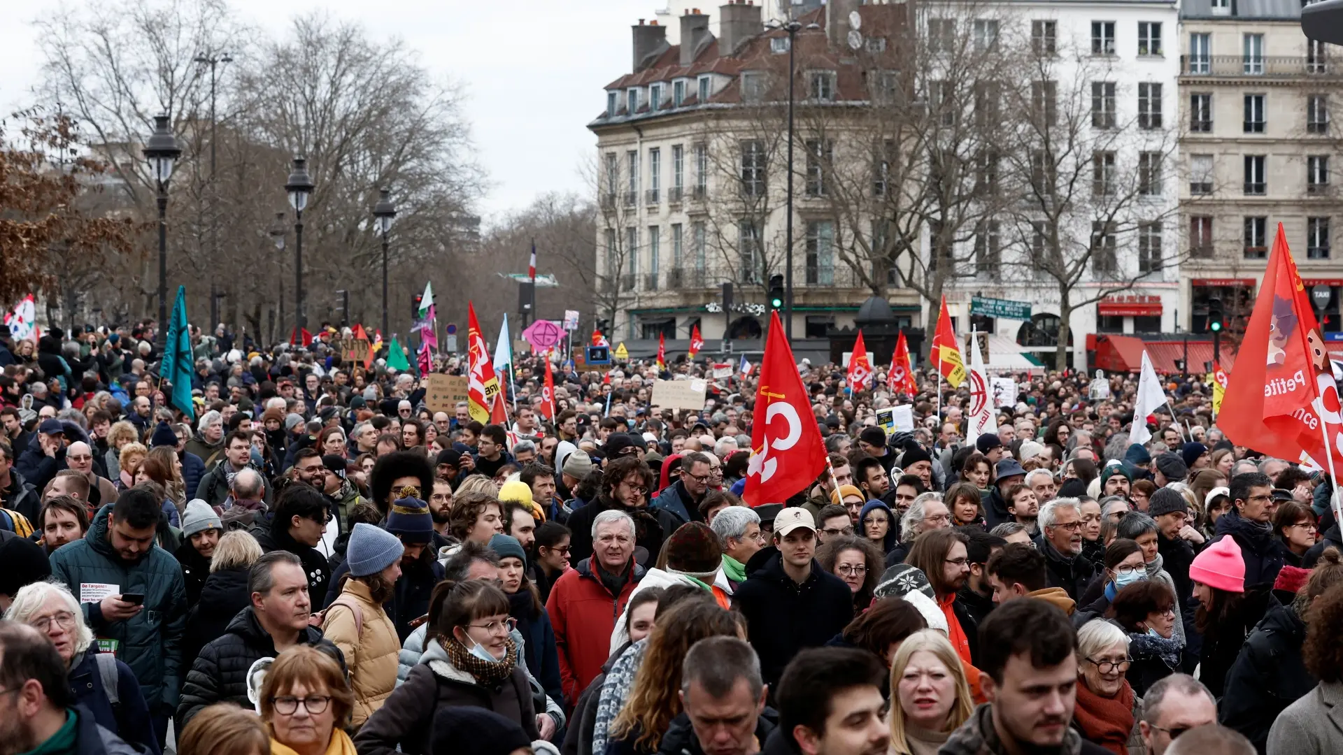 protesti pariz - reuters-640c9bf3ab81e.webp