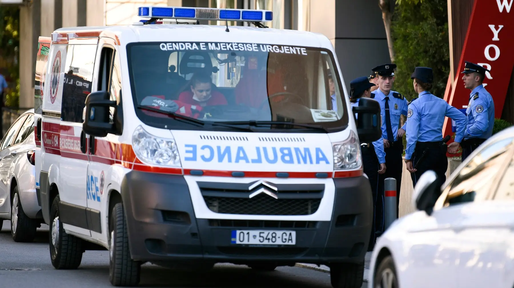 Kosovoska policija_kola hitne poomoći_Foto Profimedia-643283a37fa99.webp