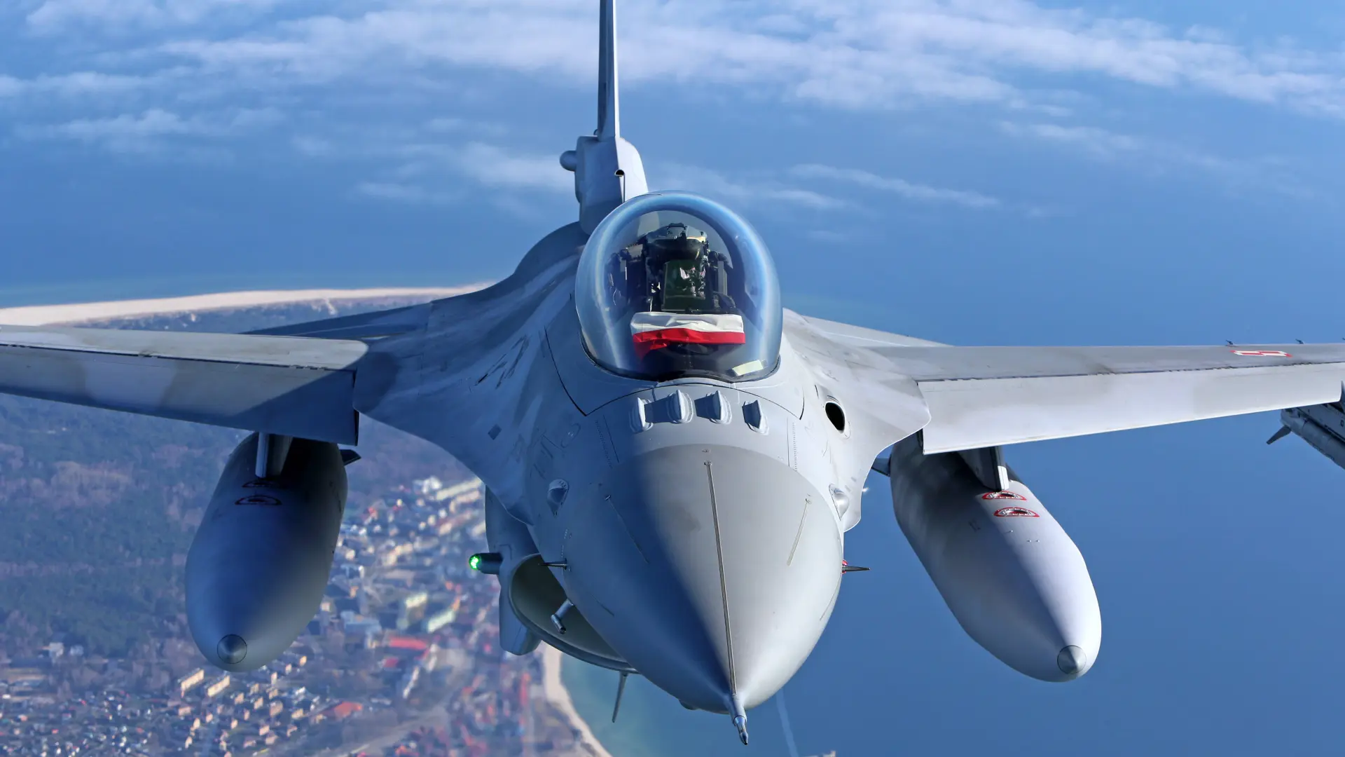 Borbeni avion_lovac_F-16-Poljsko vazduhoplovstvo_Foto Reutres (3)-646f015441888.webp