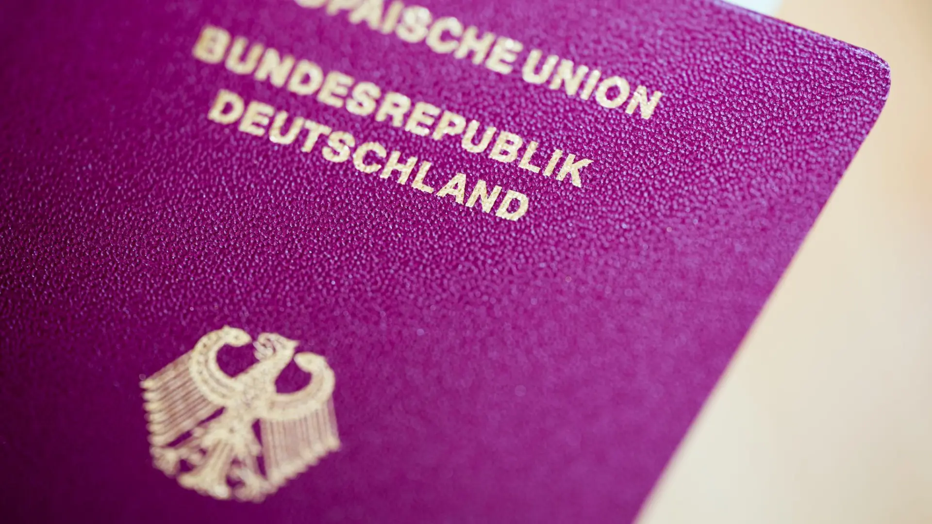 Nemačka_pasoš_nemački pasoš_Foto Rolf Vennenbernd dpa-64765bd7ac31b.webp