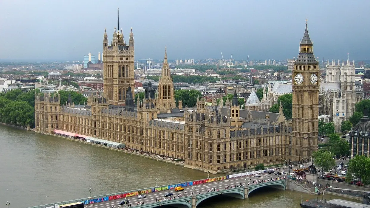 britanski parlament london piaxbay-647e31c7601f9.webp
