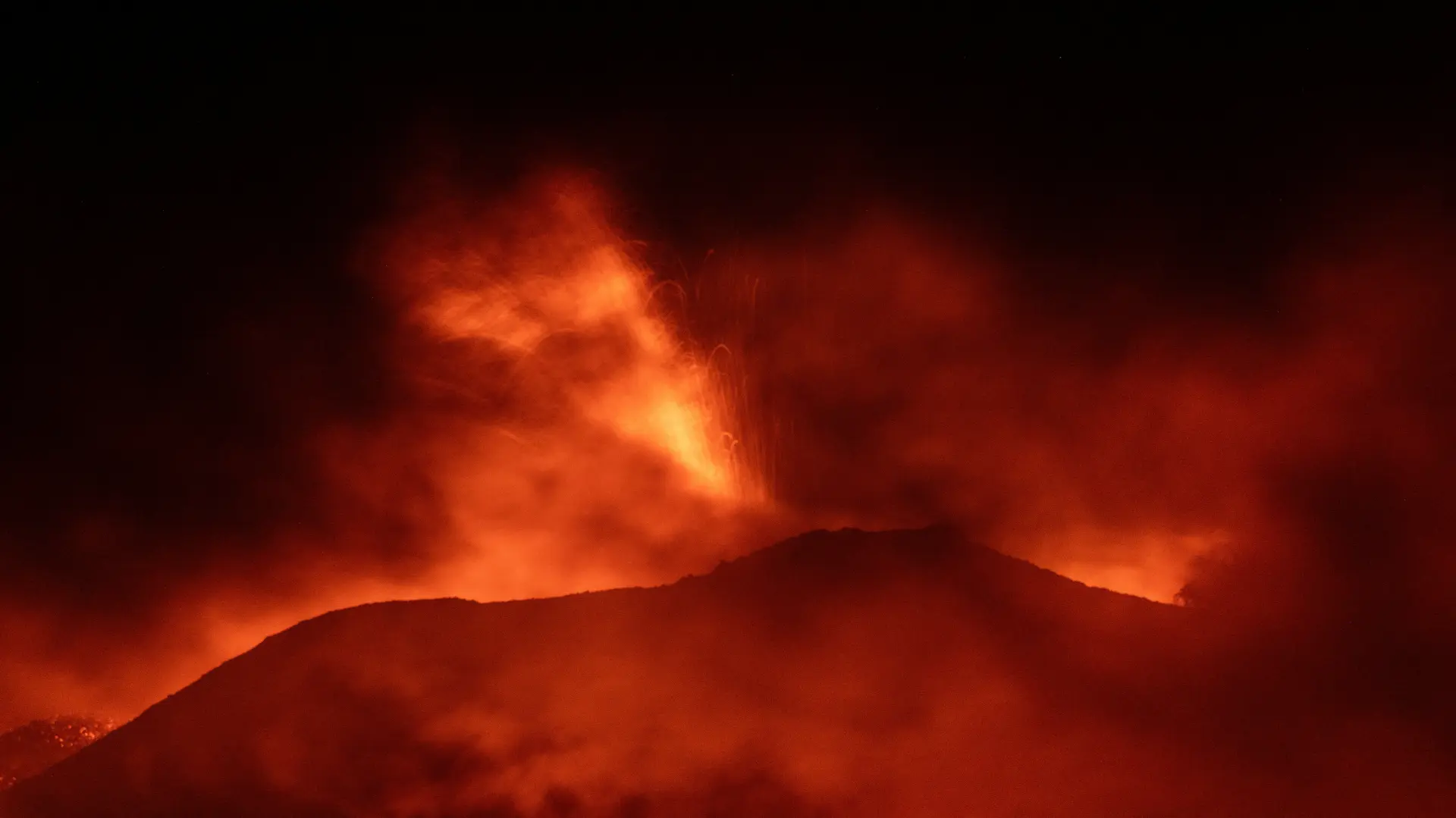 erupcija etne pixbay-64d9c7b18cafa.webp