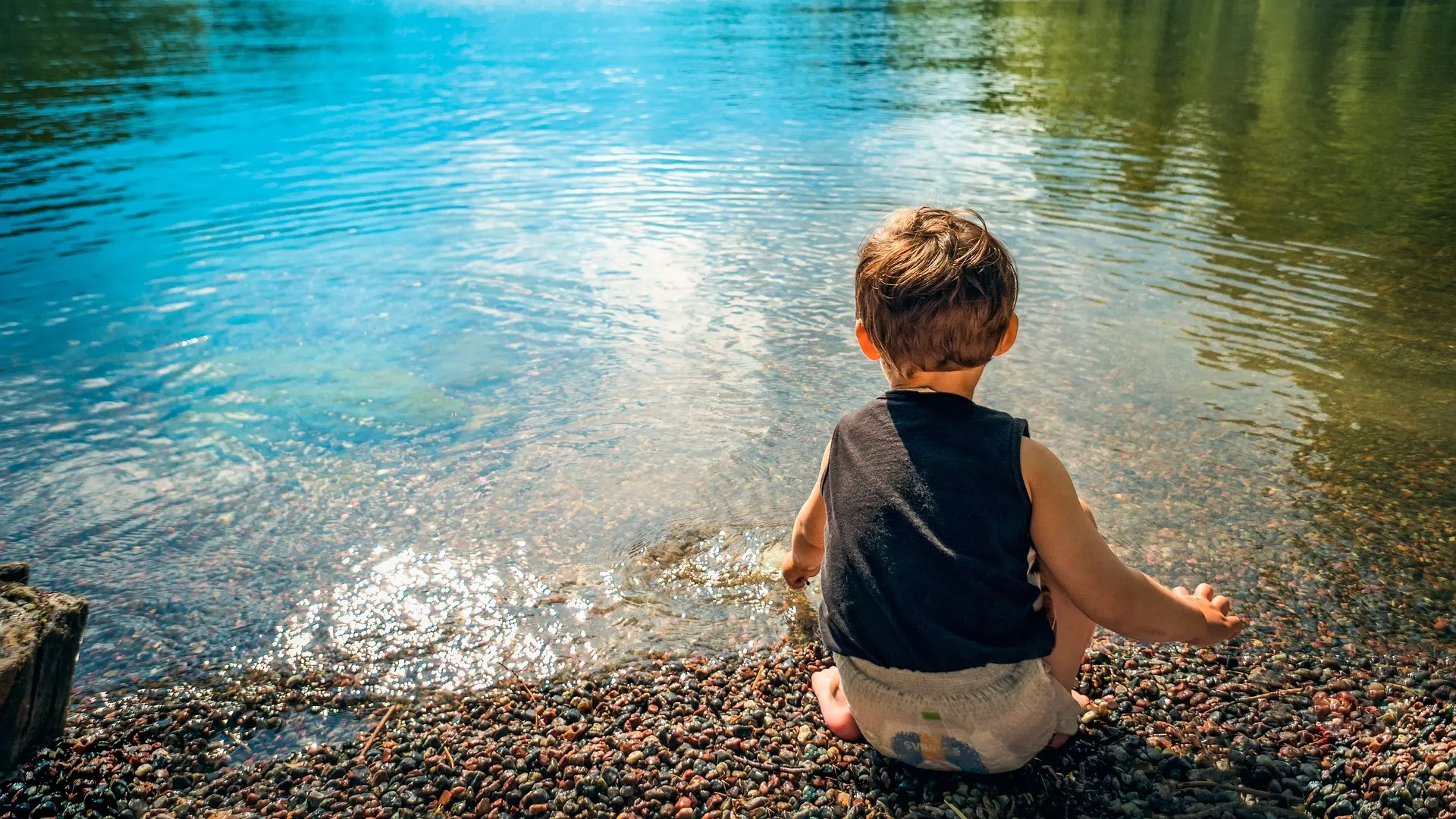 dete, jezero, dečak leto pixabay-64ffffa59ebe8.webp