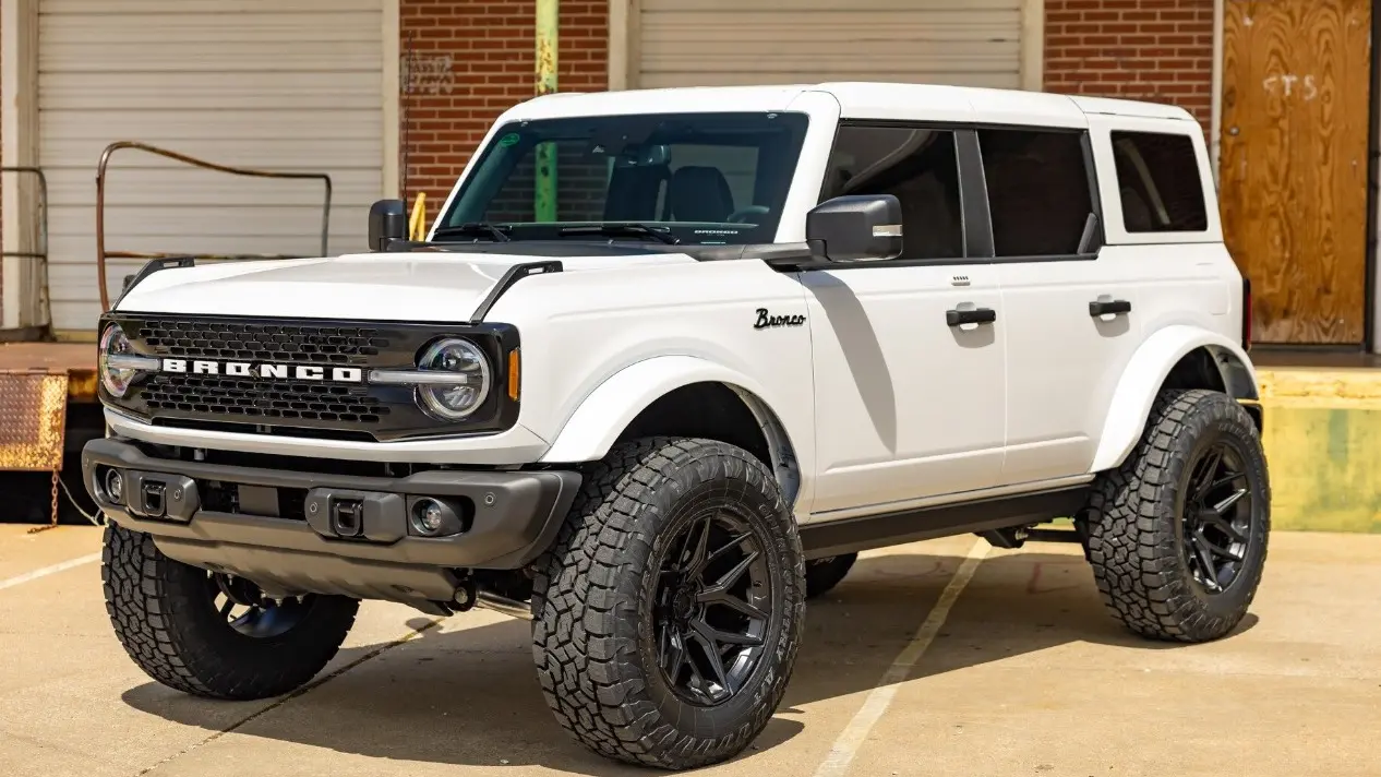 ford bronco ford-650953f17c75c.webp