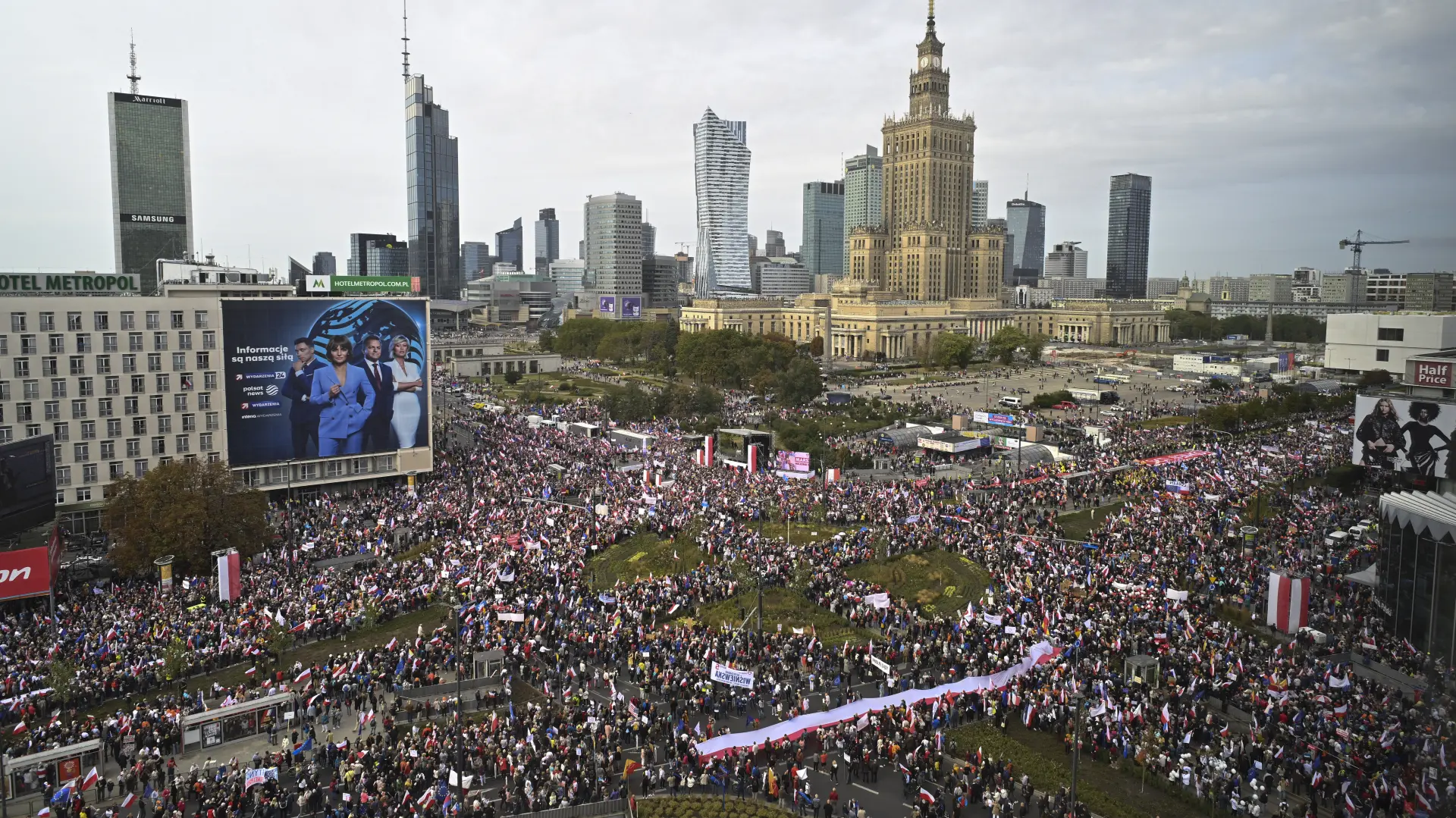 poljska protest u varšavi AP PhotoRafal Oleksiewicz via Tanjug-651957ffdd995.webp