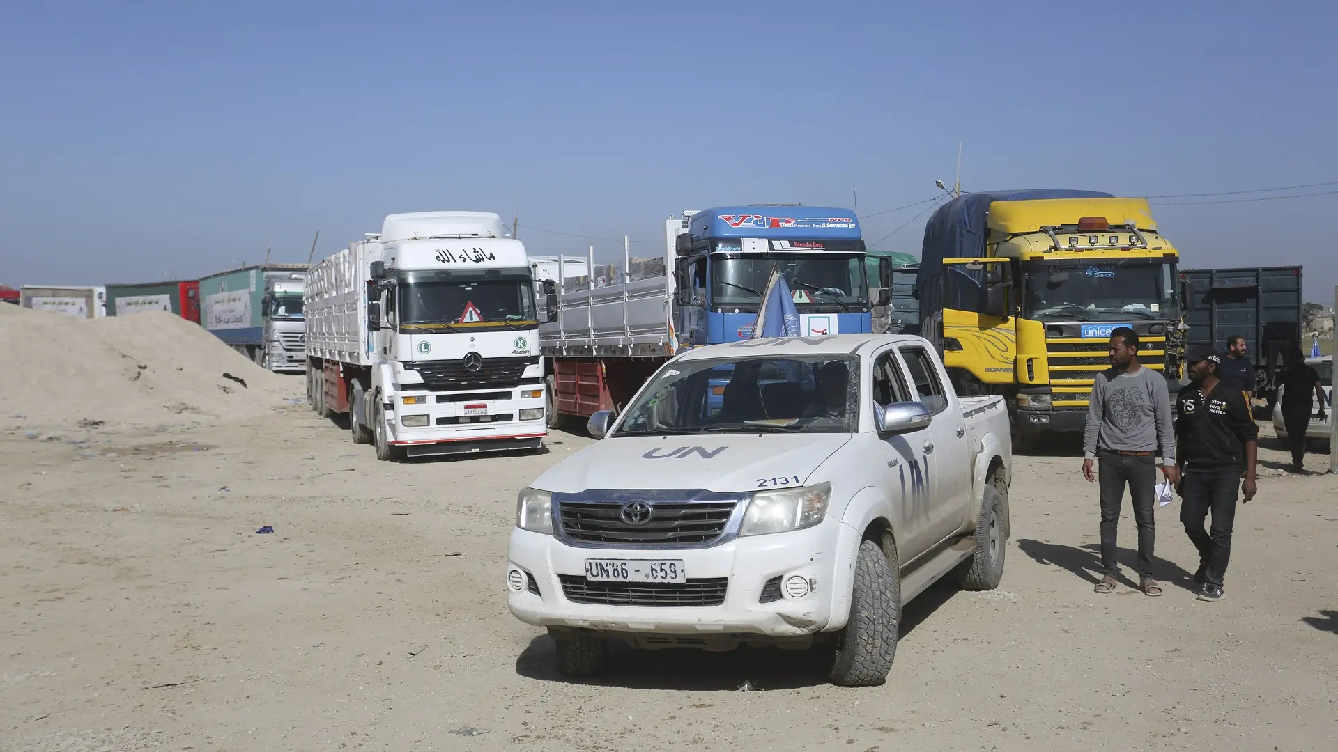 humanitarni konvoj iz egipta u rafi, pojas gaze - 25 nov 2023 - foto AP PhotoHatem Ali Tanjug-6561a0a558a76.webp