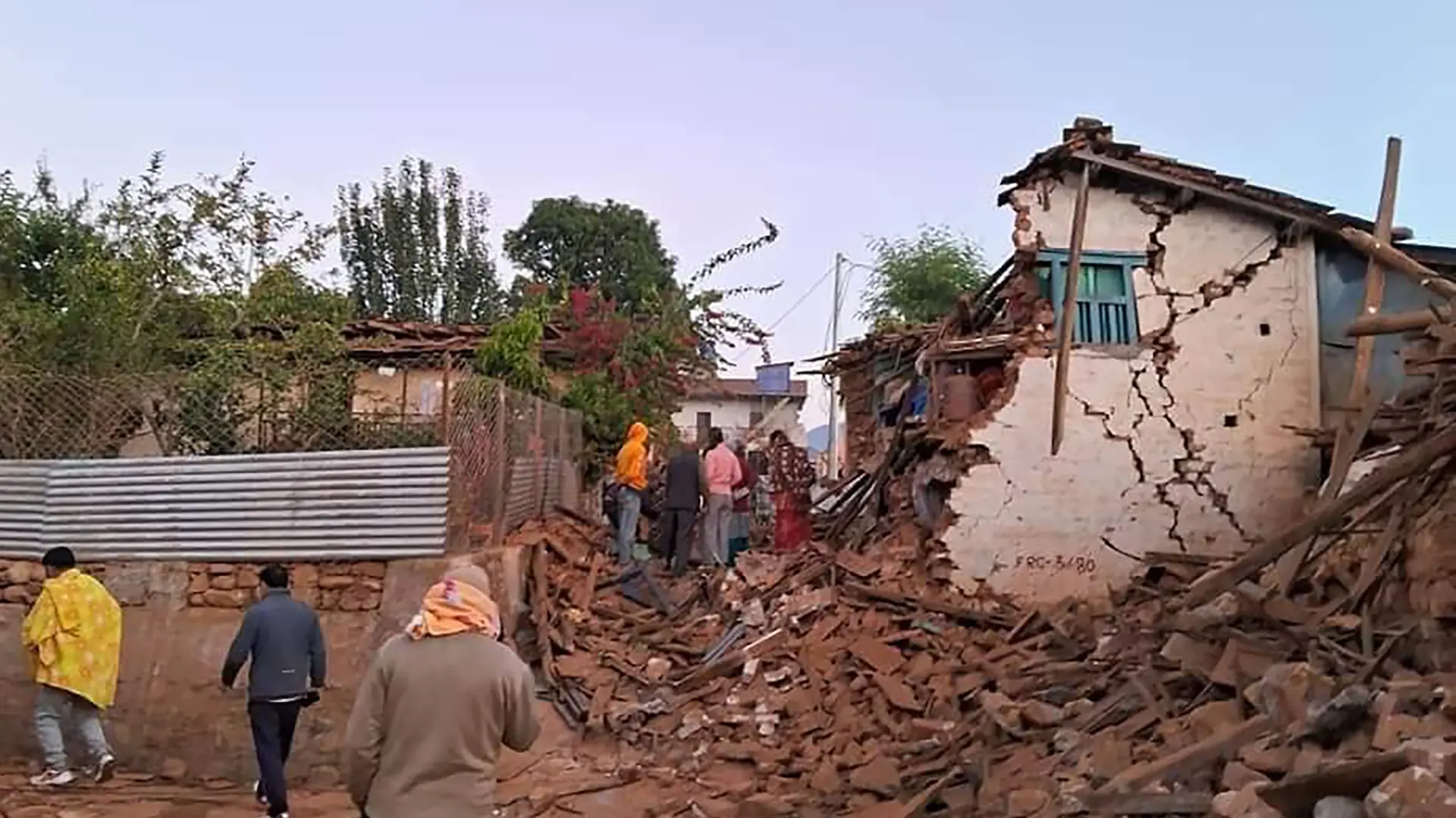 nepal zemljotres Nepal Prime Minister's Office via AP-6545ef1f937ce.webp
