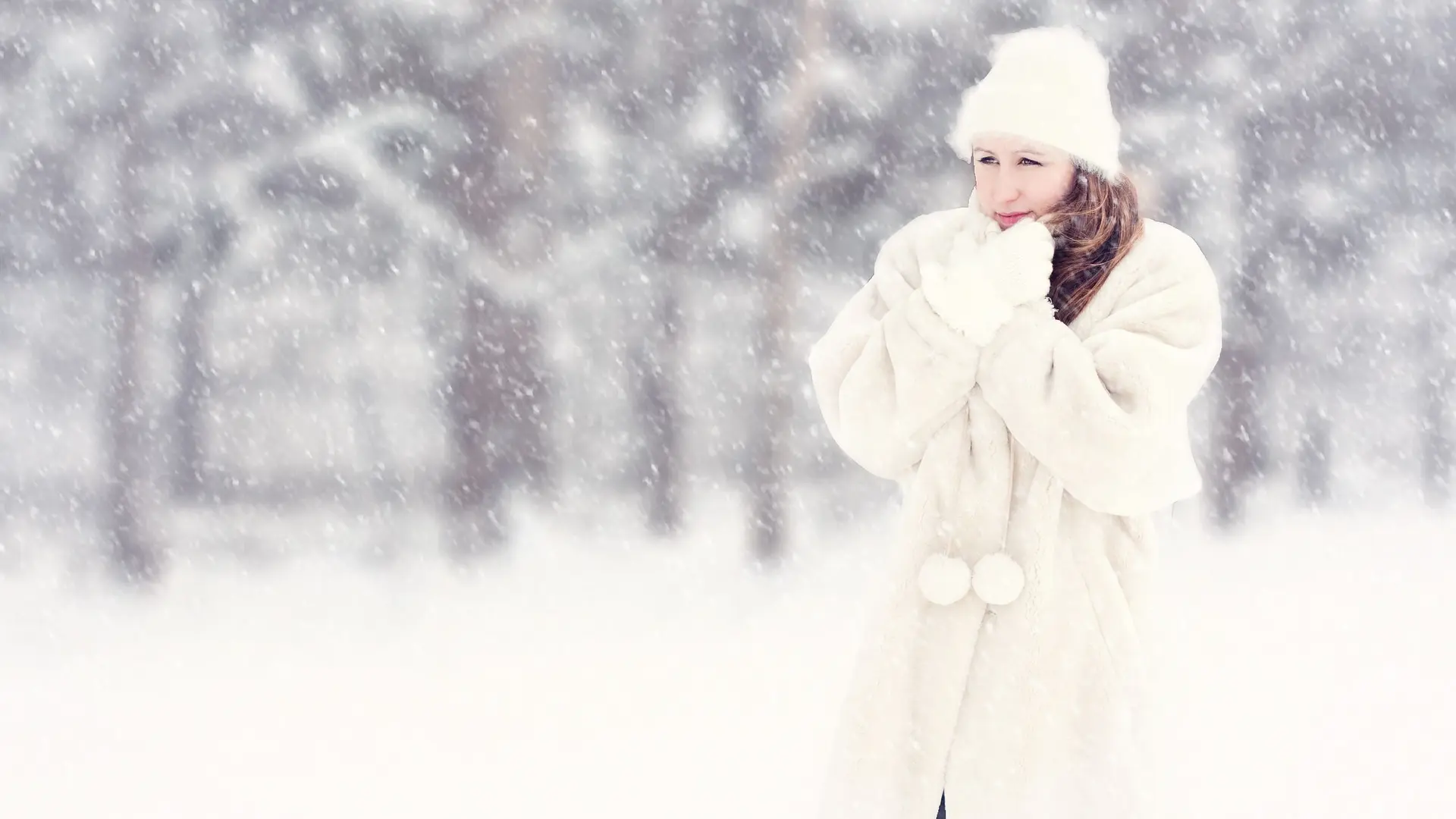 beli kaput, zima, sneg, moda, žena, vreme pixabay-658fccd213592.webp
