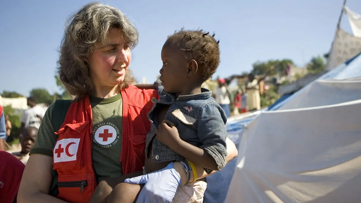 crveni krst, crveni polumesec, humanitarna pomoć, humanost, humanitarci - profimedia (2)-6576af234835c.webp