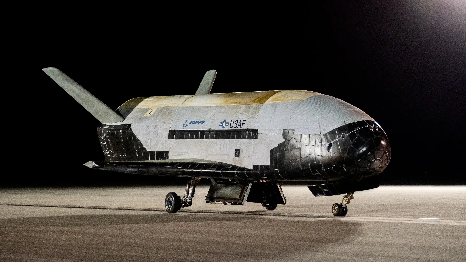 letelica X-37B Orbital Test Vehicle, 12 nov 2022 - foto Reuters-6575e2a125fe1.webp