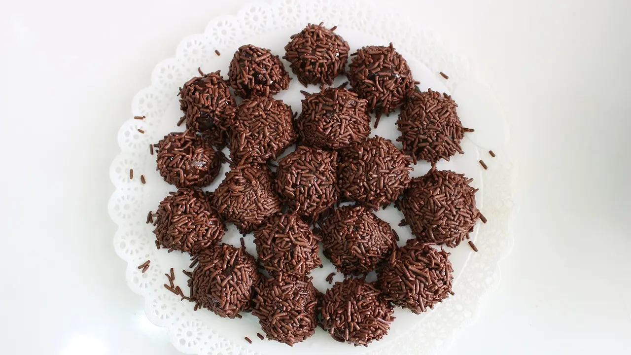 čokoladne kuglice, pixabay-658da4d2e2f87.webp