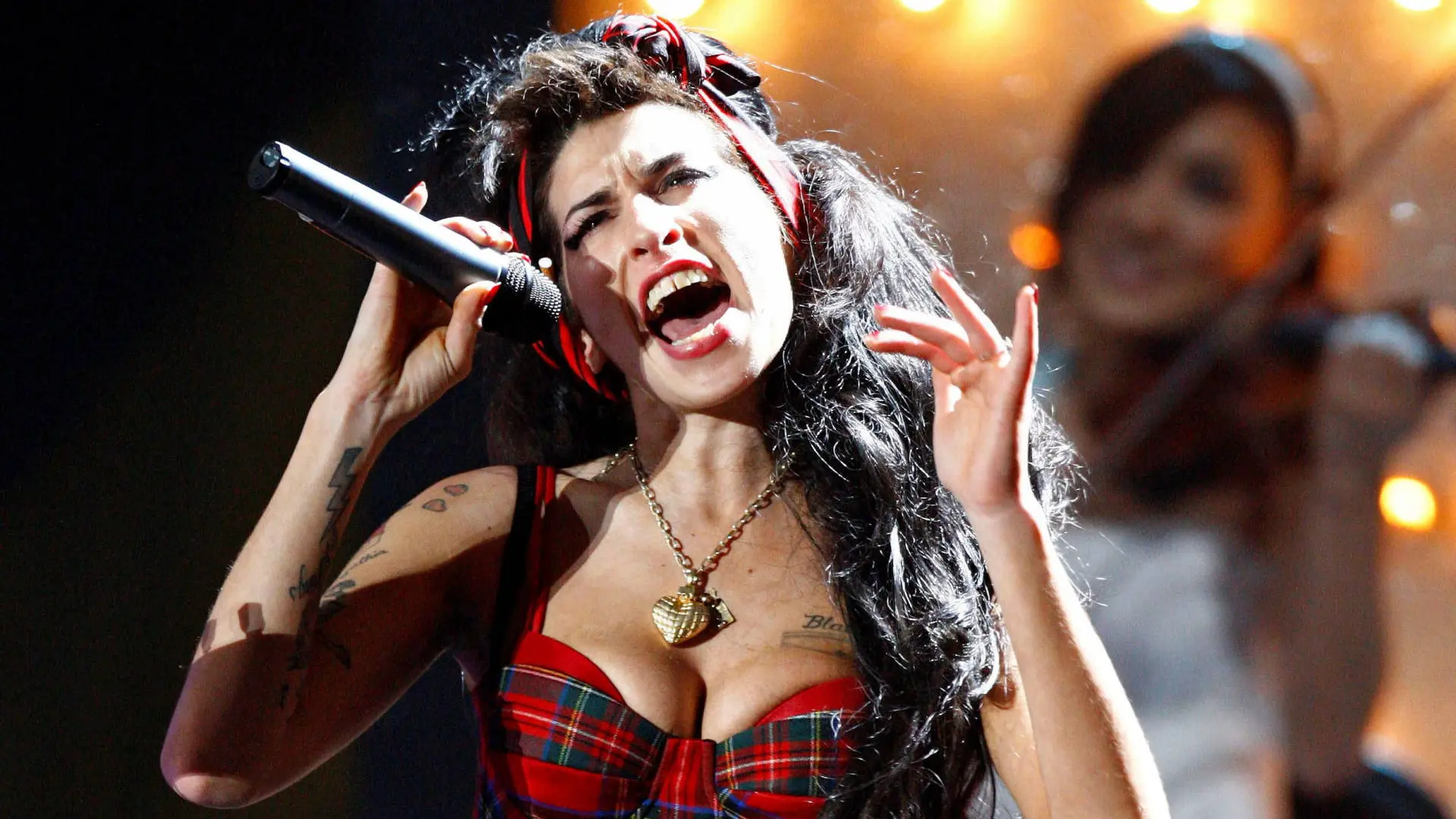 Amy Winehouse, Reuters, Ejmi Vajnhaus-65a01a622e213.webp