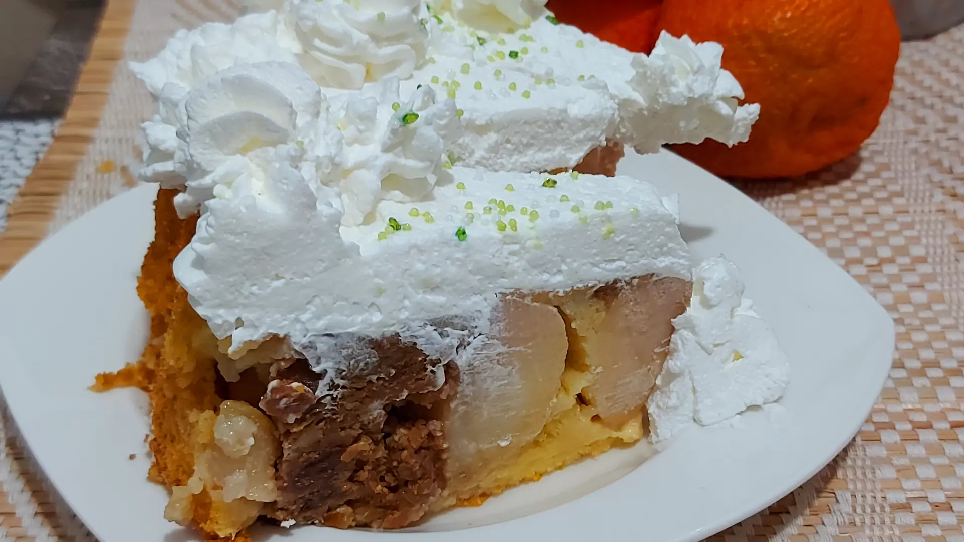 kolač sa jabukama i orasima - foto Bakina kuhinja-65940bd43cd7a.webp