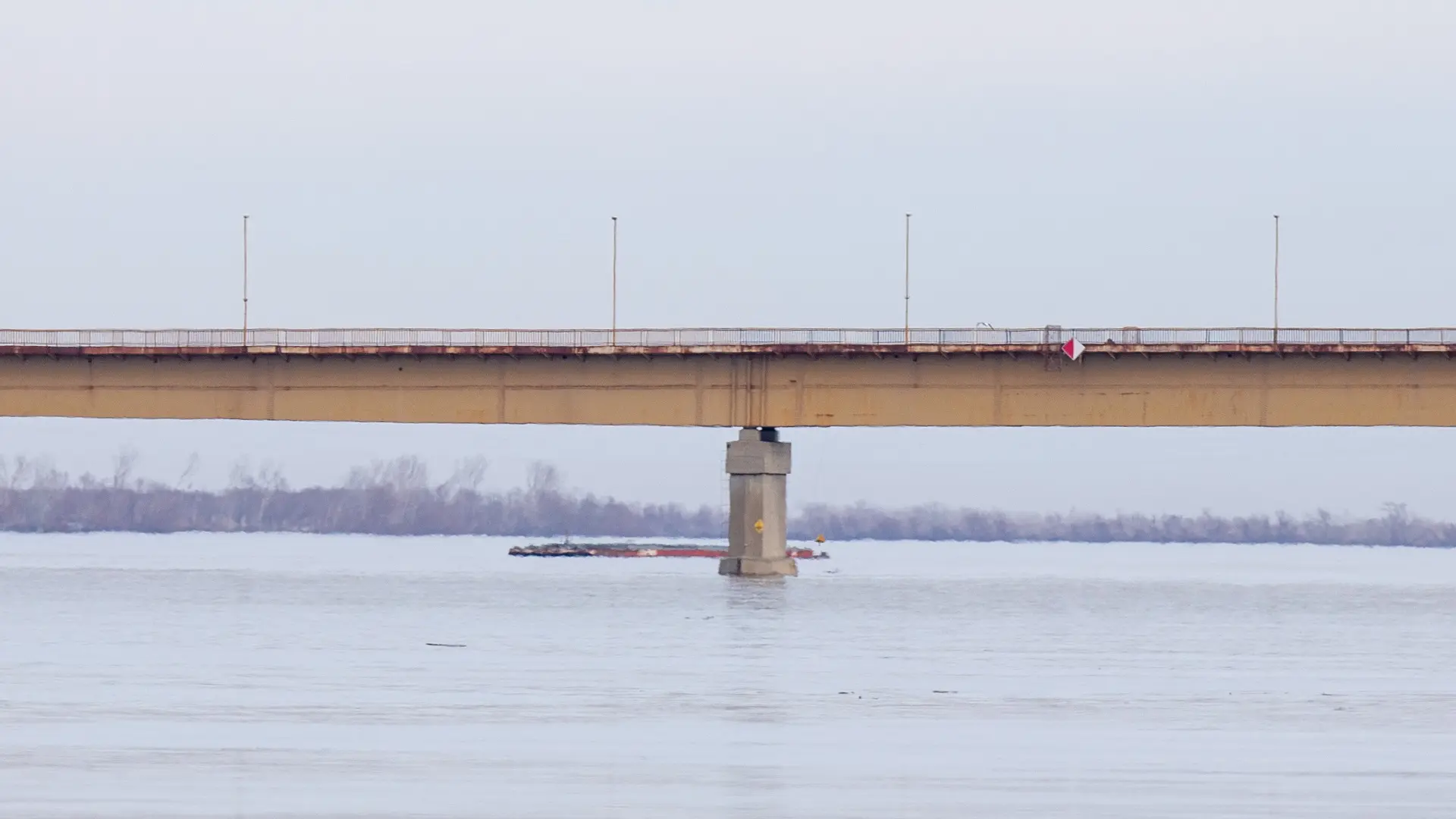 most između srbije i hrvatske, ilok, bačka palanka, brod udario u most - 5 jan 2024 - foto Borna Jaksic Pixsell-6599626748016.webp