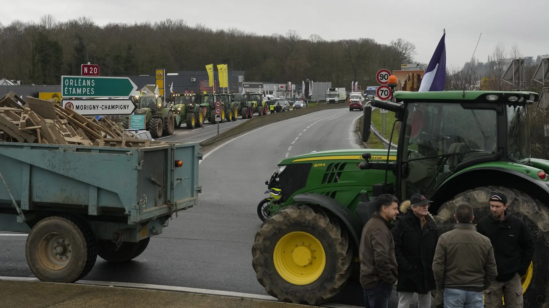 protest poljoprivrednika u francuskoj, francuska - 25 jan 2024 - AP Photo Thibault Camus Tanjug-65b28d86160b1.webp