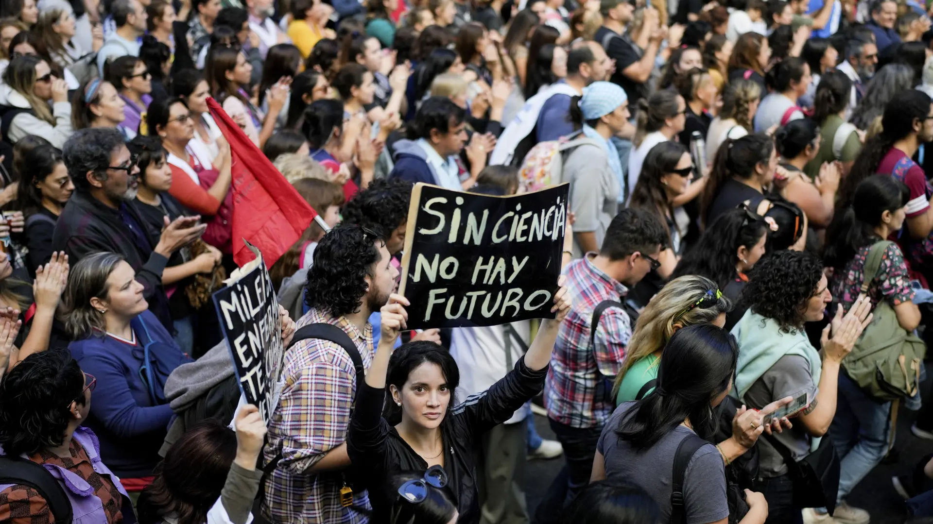 argentina protest-6628c6ade10f2.webp