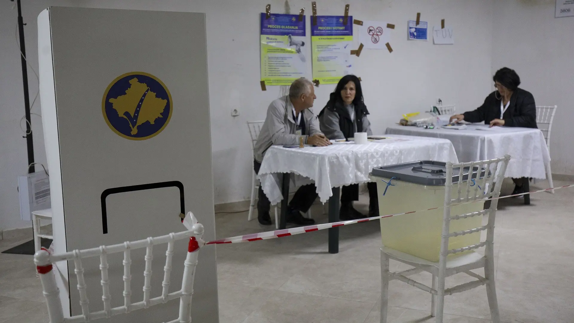 glasanje, birališta, otvorena biračka mesta na severu kosova i metohije kosmeta KiM, 21 april 2024 - foto AP Photo Bojan Slavkovic Tanjug (3)-6624c5cadcbe2.webp
