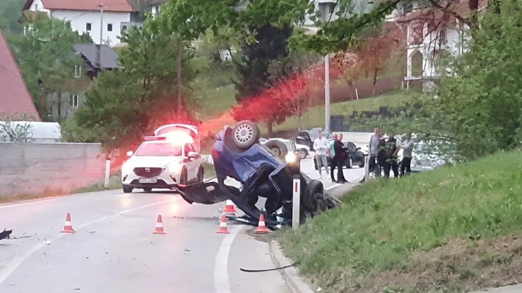 nesreća saobraćajna Vozuća Zavidovići-6616d8072afbf.webp