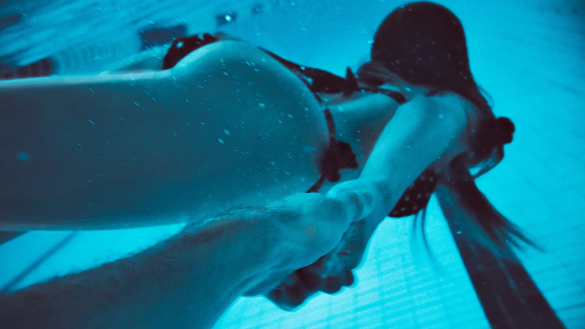 bazen, plivanje, seks, ljubav, strastv pixabay-663e1a06e5a98.webp