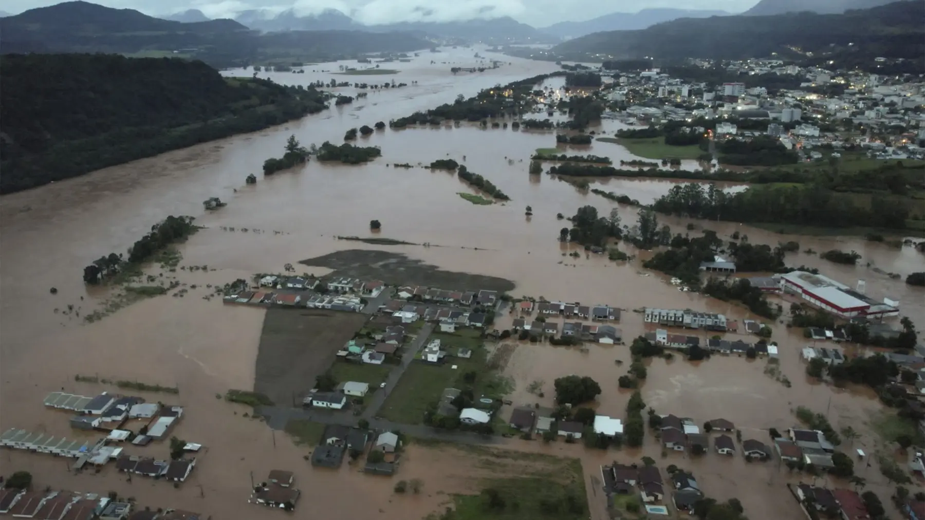 brazil, poplava poplave u brazilu, rio grade do sul - 1 maj 2024 - profimedia-66352149f2a6b.webp