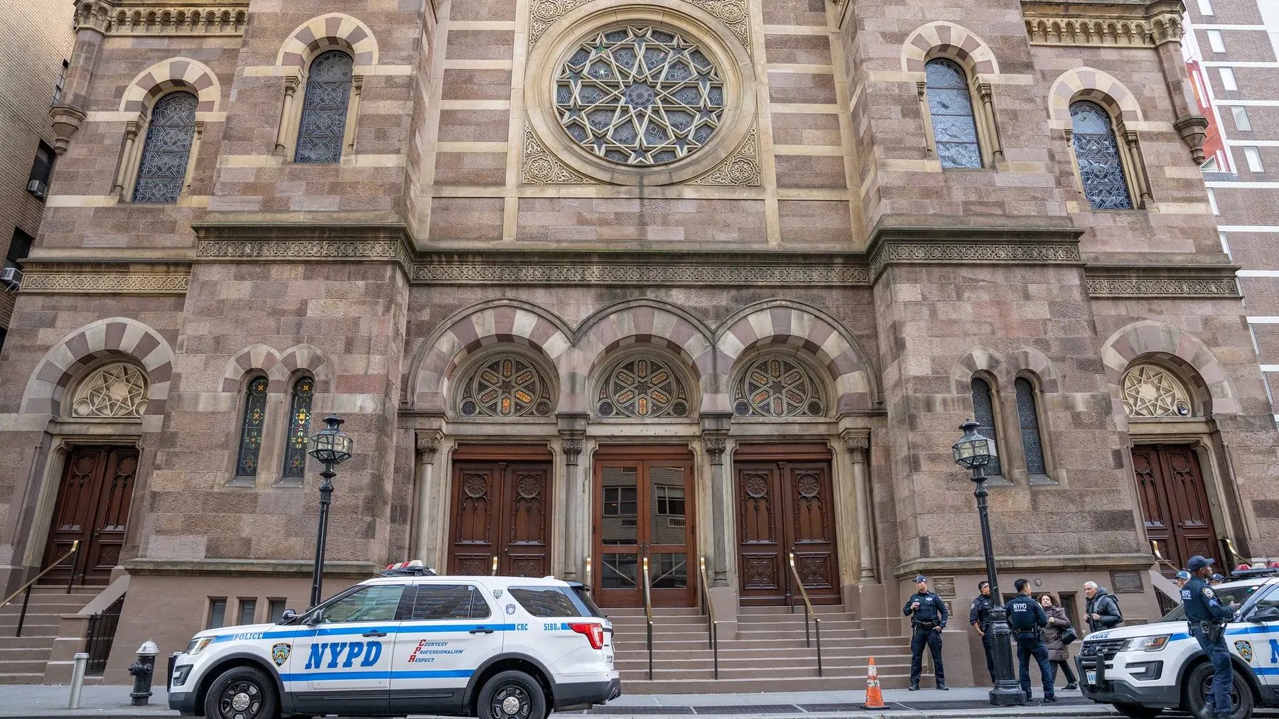 centralna sinagoga na menhetnu, njujork - 12 nov 2023 - profimedia-6637456a89c09.webp