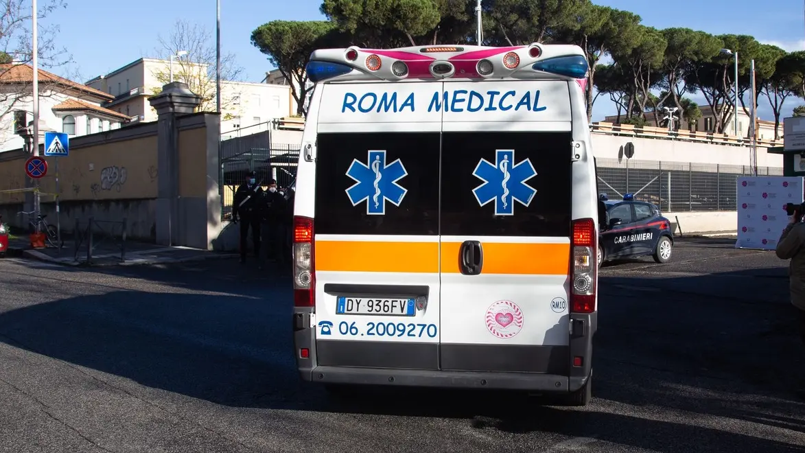 italijanska rimska hitna pomoć u rimu, rim - 26 dec 2020 - profimedia-667edb18cce3f.webp