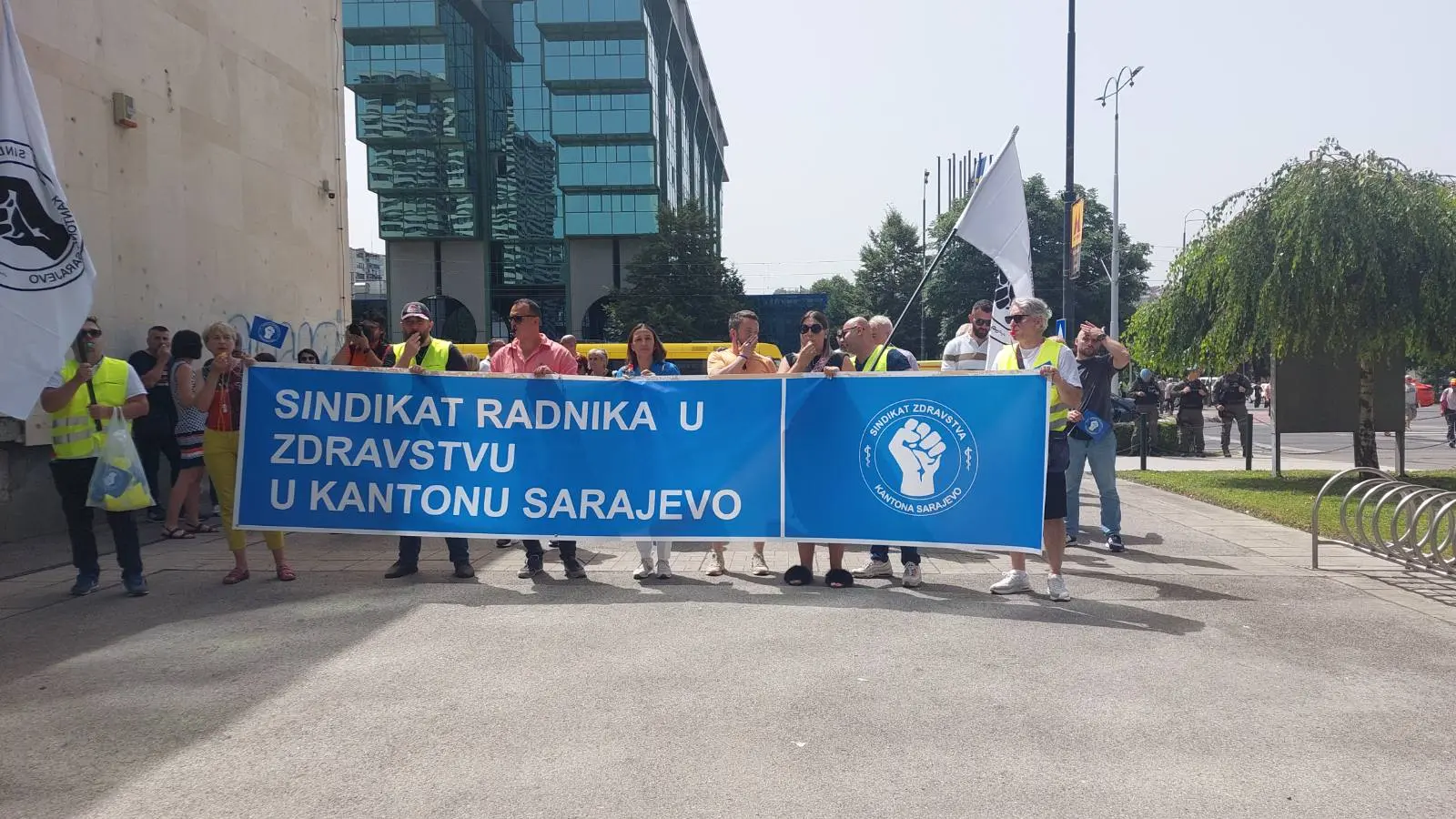 protest_Sarajevo-radnici_zdravstvo_foto_UNA-6673f6e0edc13.webp