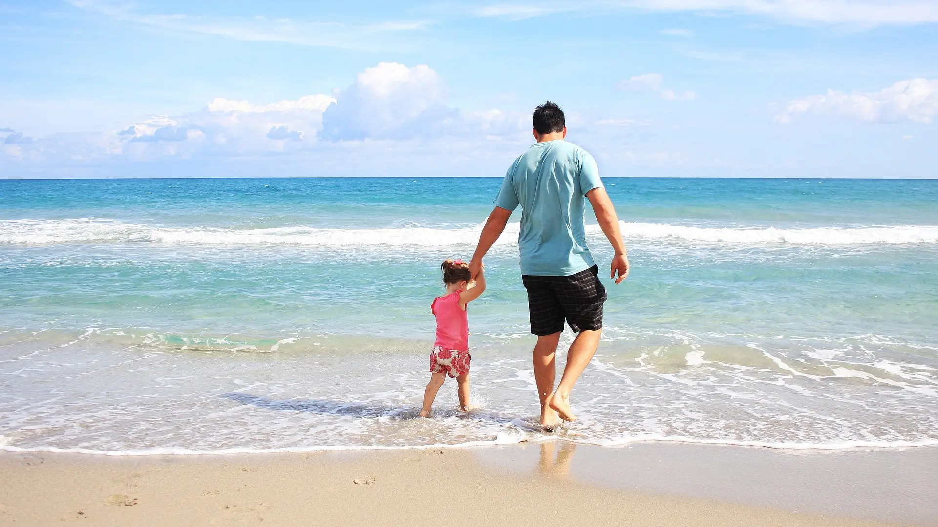 roditelji, deca, ćerka, tata, more, odmor, otac, pixabay-667d6054053eb.webp