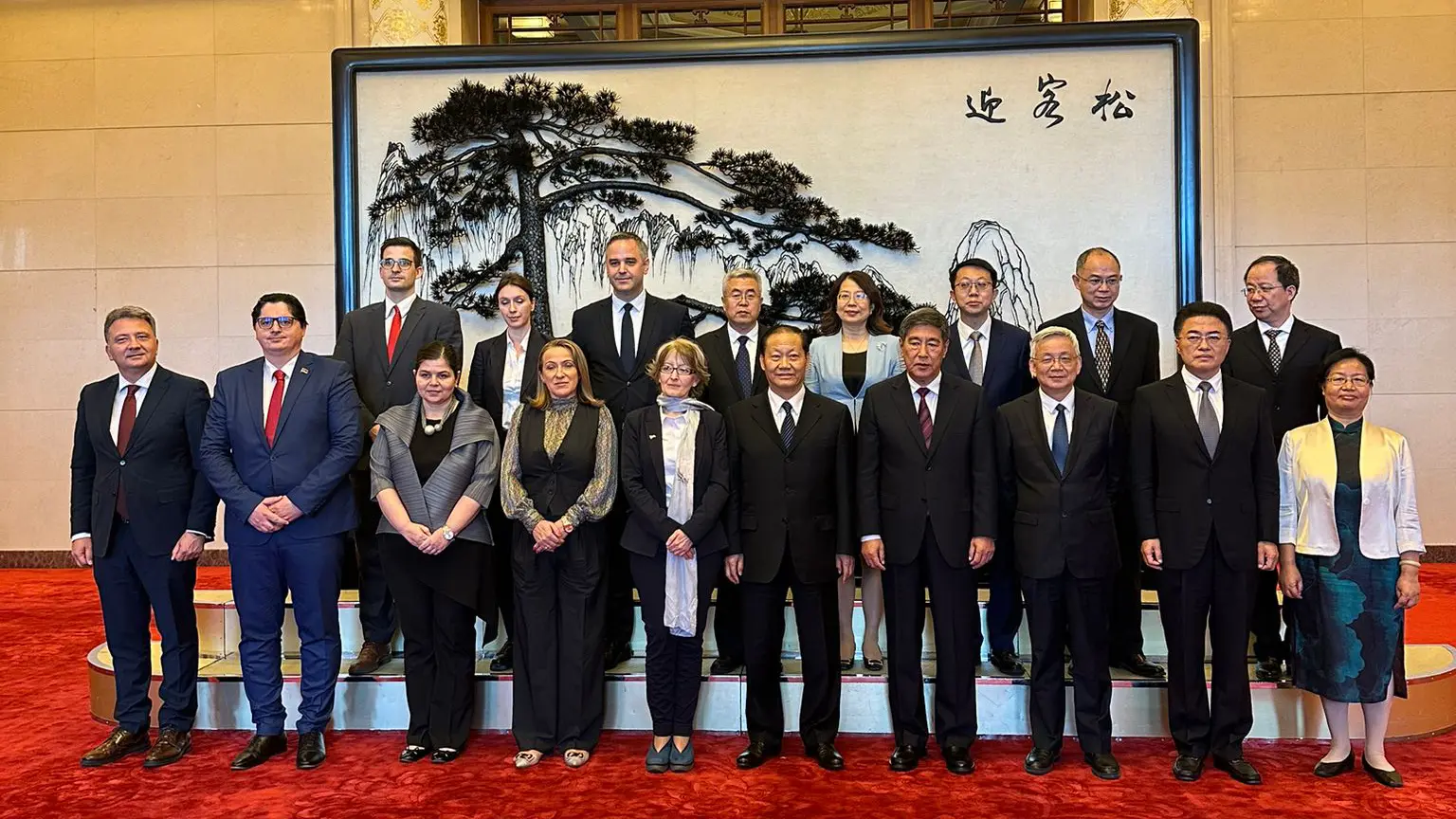 srpski parlamentarci na sastanku sa kineskim kolegama, 4 jun 2024 - foto TANJUG INFO SLUŽBA NARODNE SKUPŠTINE (1)-665ecc7c0691f.webp